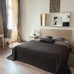 Goldcentral - Stylish - Wine Tasting Access 아파트