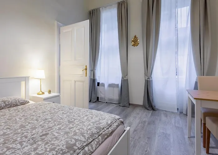 Apartment Goldcentral - Stylish - Wine Tasting Access *