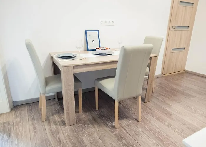 Apartment Goldcentral - Stylish - Wine Tasting Access *