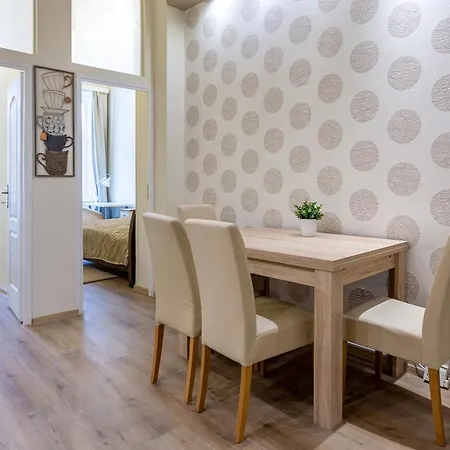 Apartment Goldcentral Budapest