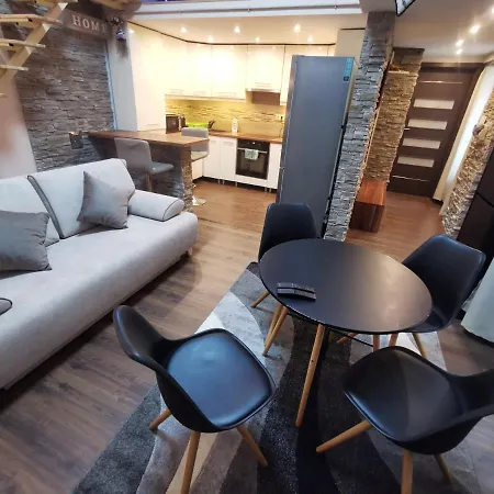 Goldcentral Apartment
