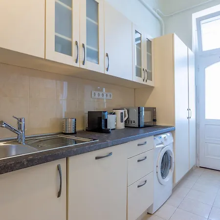 Apartment Goldcentral *