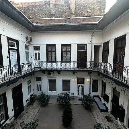 Apartment Goldcentral