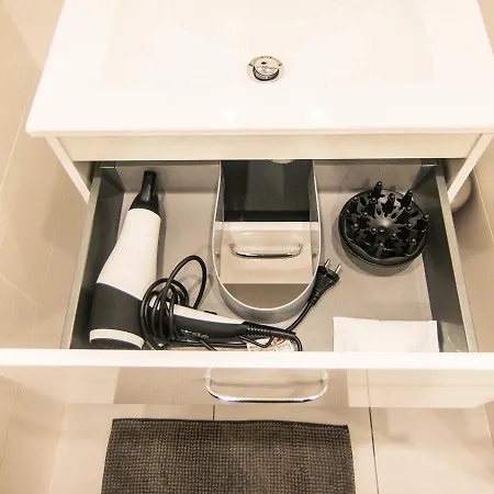 Goldcentral - Stylish - Wine Tasting Access Apartment Budapest