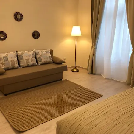 Goldcentral Budapest